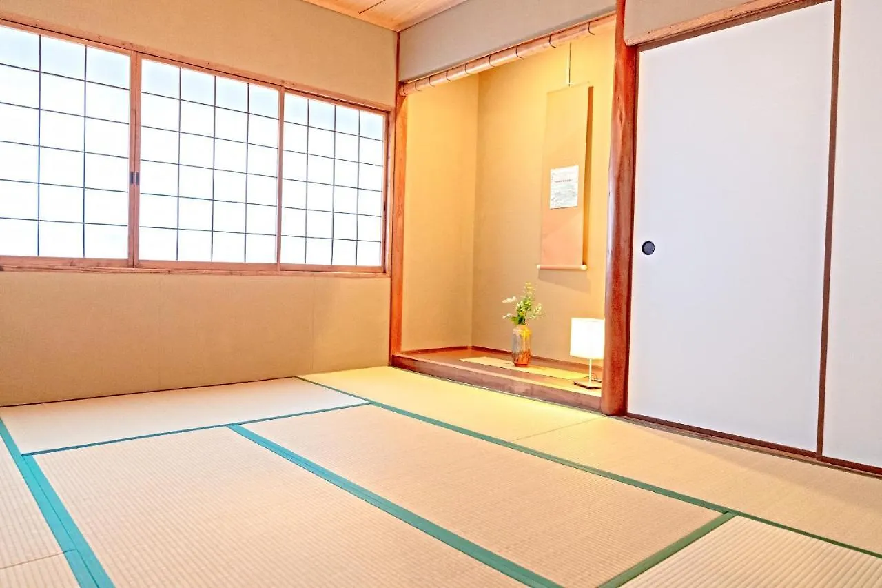 Nishihan Kyoto 0*,