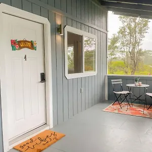 https://hibiscus-hale-full-kitchen-king-bed-parking.hotelsinhawaii.org